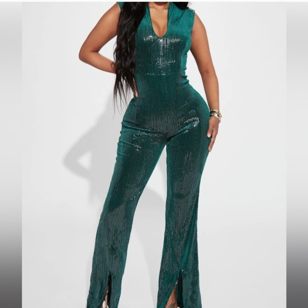Fashion Nova Emerald Green Sequin V-Neck Jumpsuit